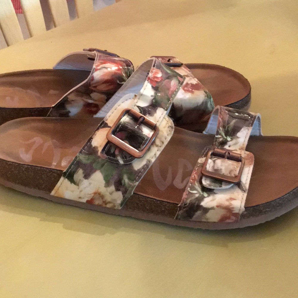 Target “birkenstocks” floral size 9